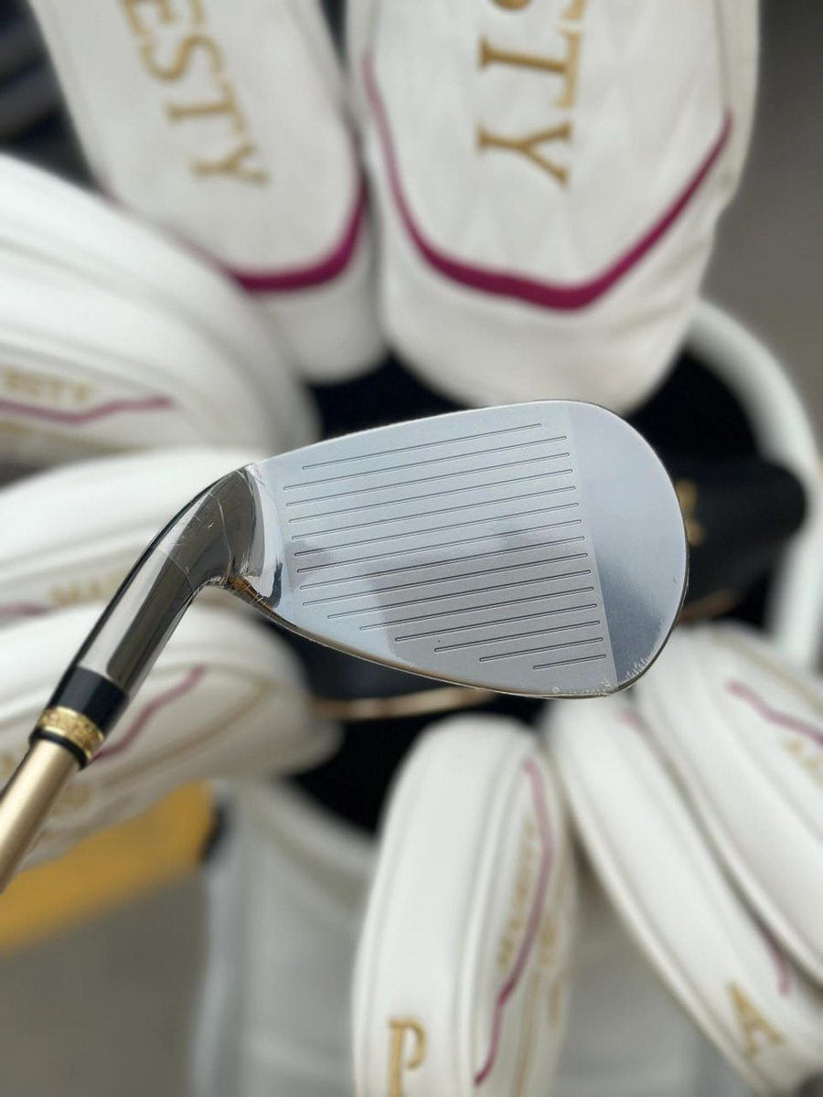 shenlisas's tweet photo. #Benz #golf #club https://t.co/nEJ67tb9q9