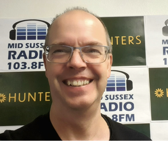 The Vinyl Countdown is a show presented by Daryn Buckley on Mid Sussex Radio 103.8FM every Sunday evening between 9pm and Mid Night on midsussexradio.co.uk/listen