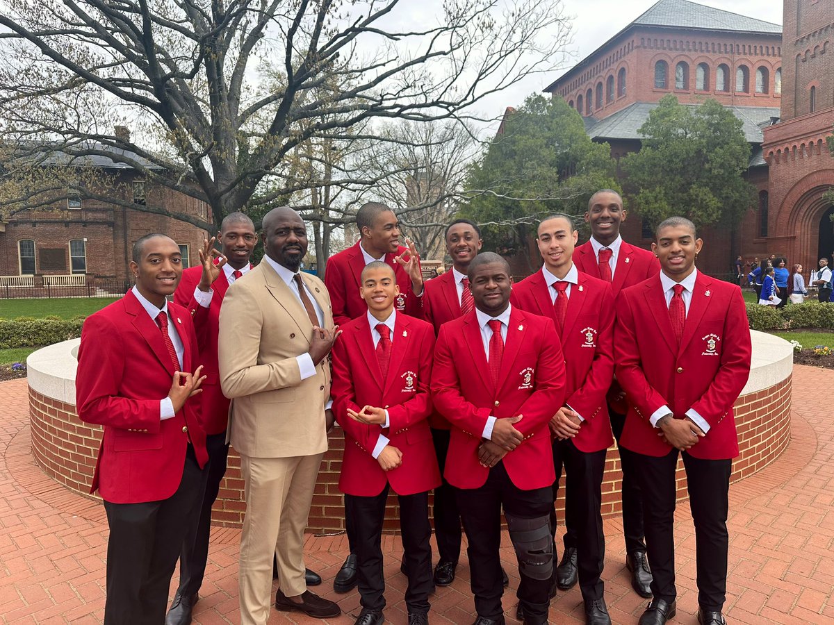 Great fellowshipping on Easter Sunday with the next generation of the Beta Chi chapter of Kappa Alpha Psi at Hampton University. It was great seeing the Divine 9 out at today’s service. Can’t wait to have the entire Divine 9 support at @Hampton_MBB games this next season!