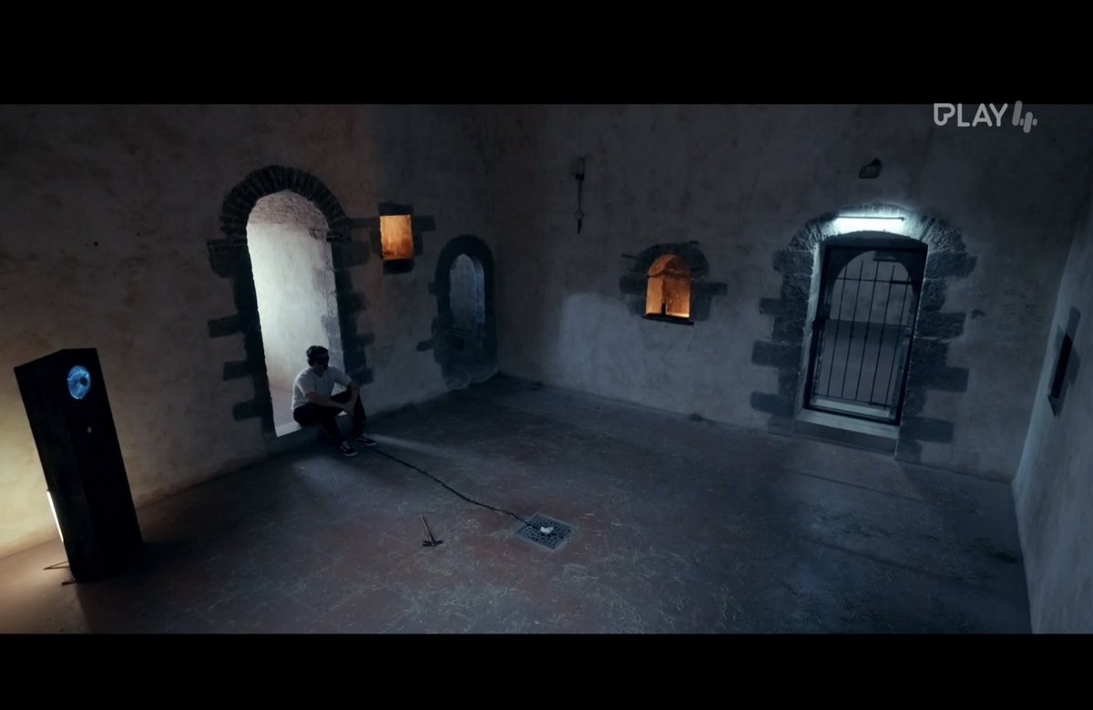 #DeMol 
Charmante studio, veel lichtinval, gezellige sfeer, 1800 euro/maand