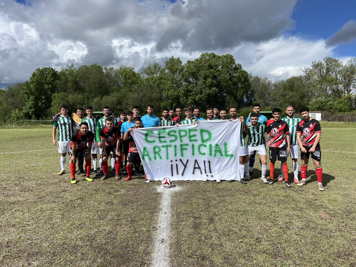ClubTietar's tweet photo. Derrota en el municipal por 1-4, partido que empezamos ganando y no supimos aprovechar la ventaja.
¡Queremos destacar un enorme agradecimiento al equipo del @CP_Brocense por su actitud ejemplar al dejar su vestuario en perfectas condiciones tras el partido! https://t.co/jAIdo0swaE