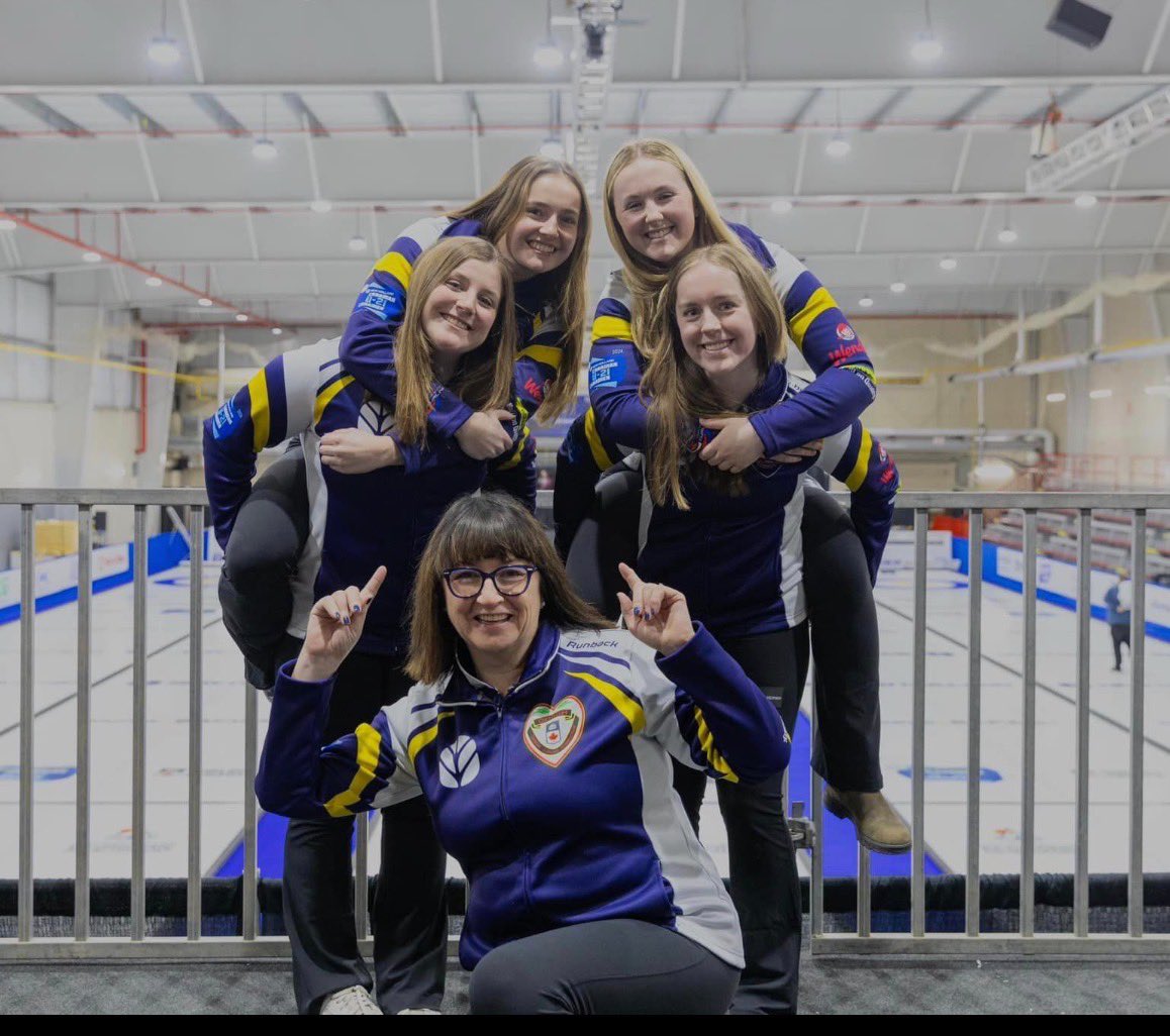 The Nova Scotia team is coached by Theresa Breen and they put in hours and hours @HalifaxCurl They have been perfect so far at the Cdn U21's!