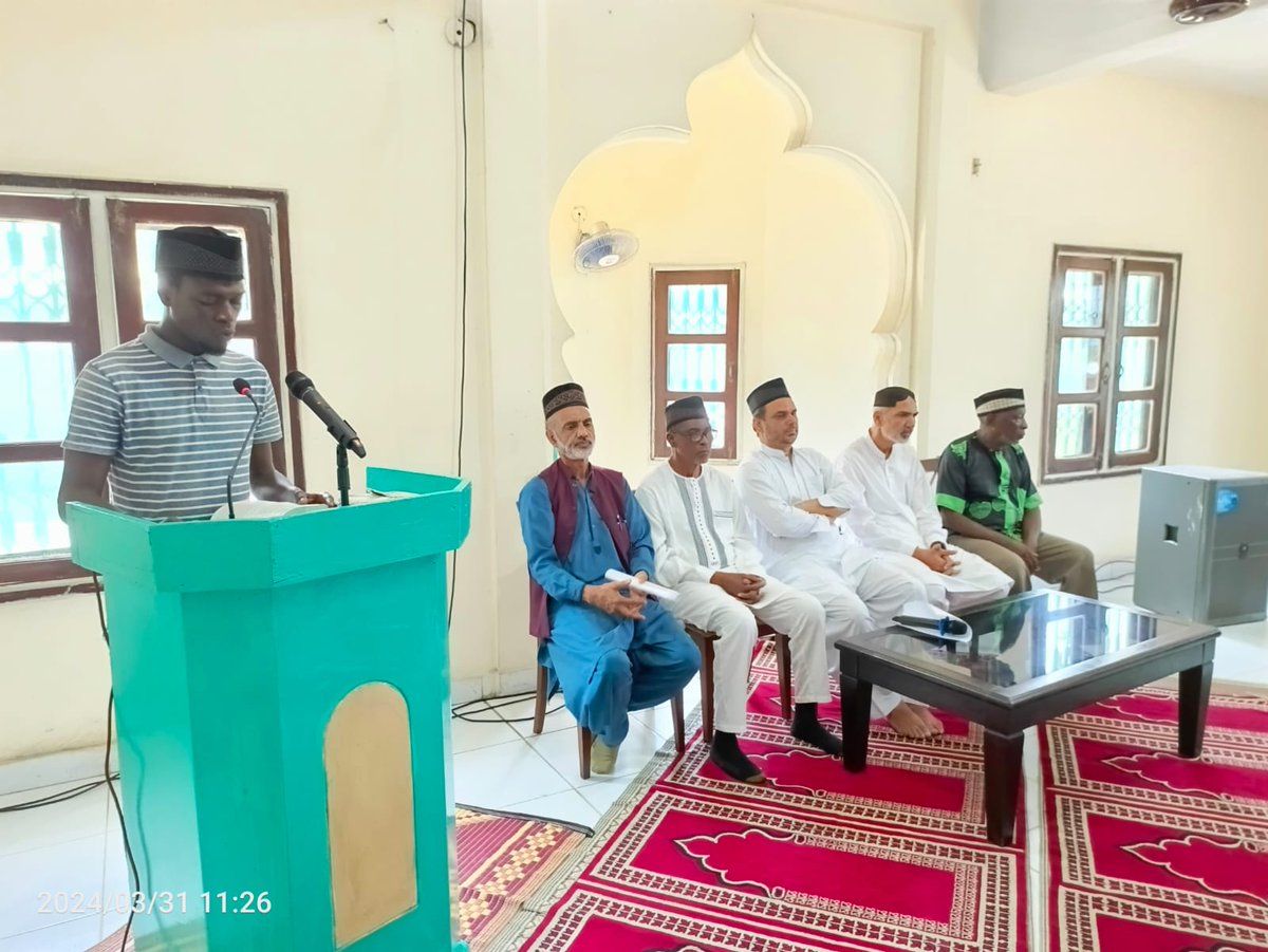 AMJ_Liberia's tweet photo. Jalsa Masih-e-Maud as Day at Baitul Mujeeb Mosque Monrovia | 2024
#ahmadiyya_liberia 
#ThePromisedMessiahDay https://t.co/GE7hEz6hPU