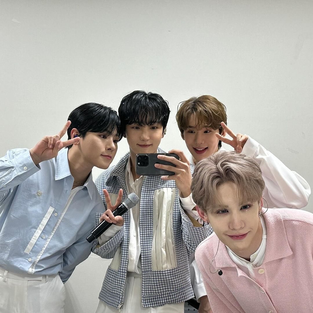SUNYOUL_archive's tweet photo. 🐰 240331 선율 IG

빌드업 4개월간의 여정이 드디어 막을 내렸습니다.

#선율 #선예인 #SUNYOUL https://t.co/MHBsK8Zyma