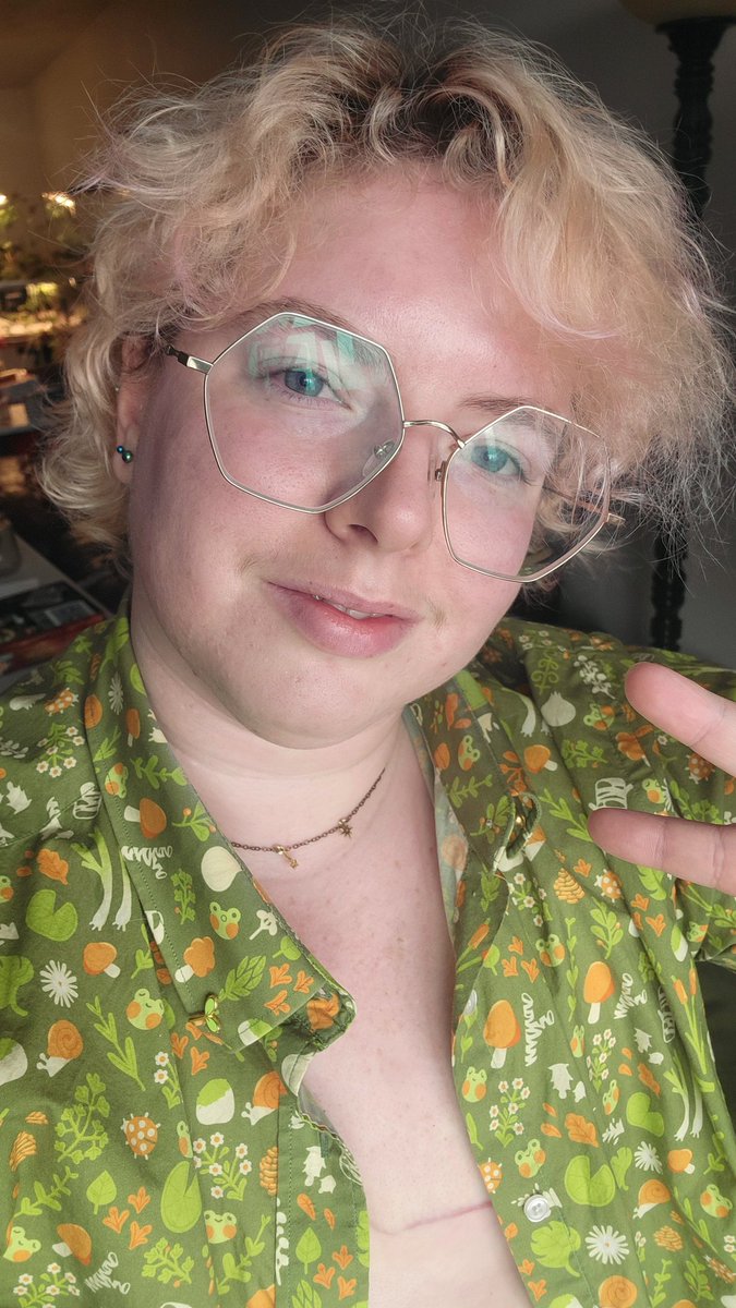 MadHatterPlushArtist tweet media