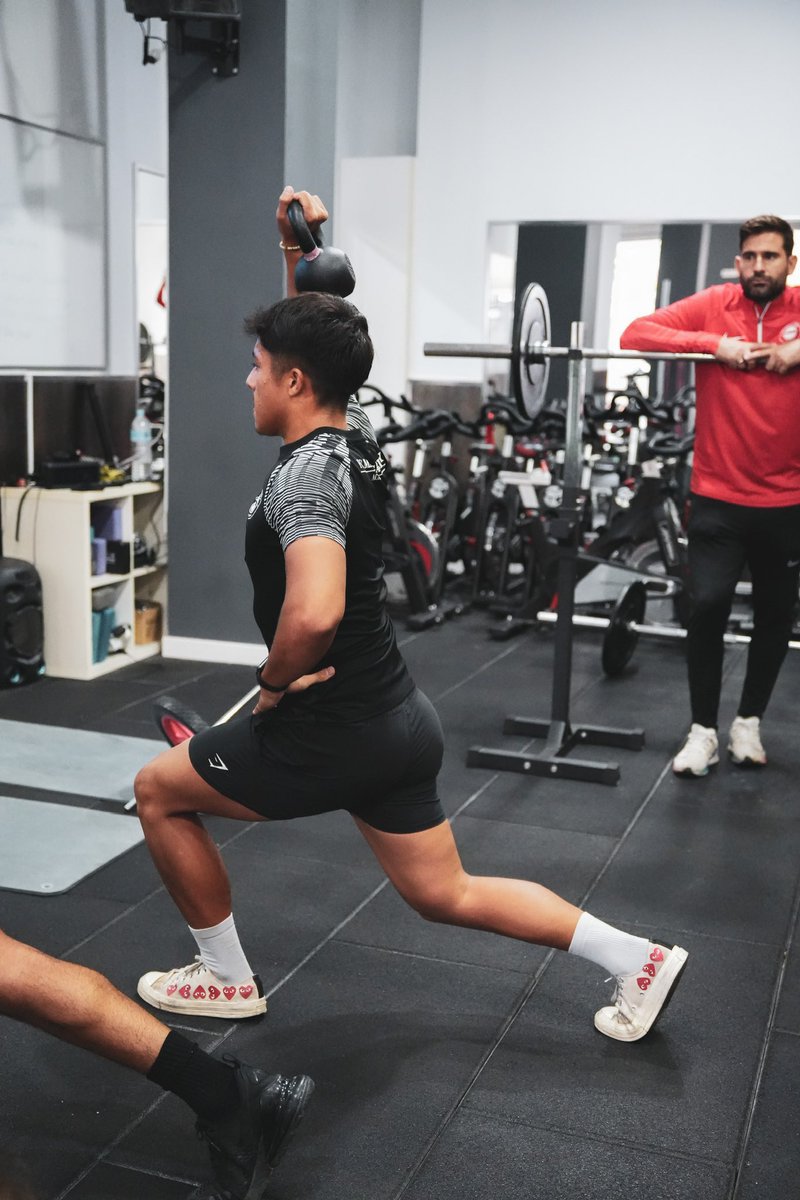 benjamin_fkr's tweet image. Strength and Conditioning: #FCMC is dedicated to providing goalkeeper-specific S&amp;amp;C training in the gym. We understand the importance of helping our goalkeepers reach the next level of their game. #GoalkeeperTraining #AreYouNext