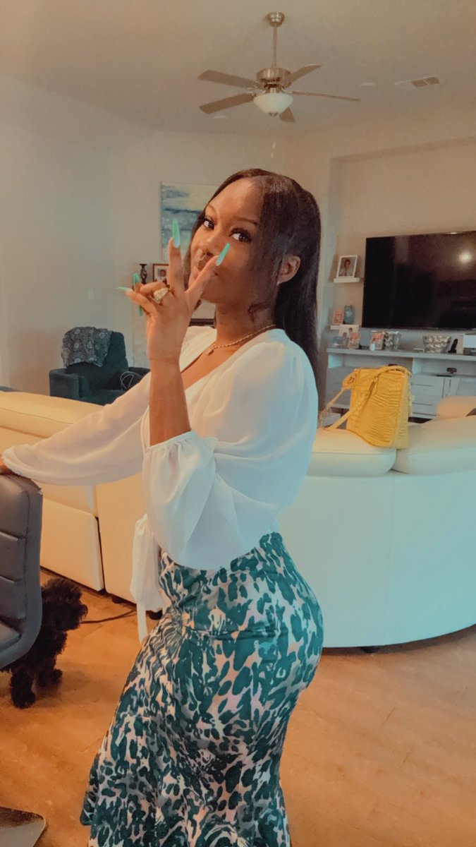 ittyBittyCedes's tweet photo. Let everything you do be done in love, and let Easter fill your heart with hope and joy https://t.co/xSjTrVfvkE