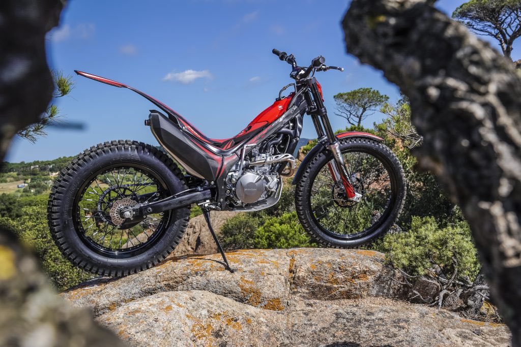 Can you afford to miss out on our ‘Never to be repeated’ #Montesa SALE? This is where you can bag a brand new MRT260 for only £5099. That’s a massive saving of £1800! Just think what you could do with that extra money and the bike Call any time over Easter on 📞 0800 975 2669