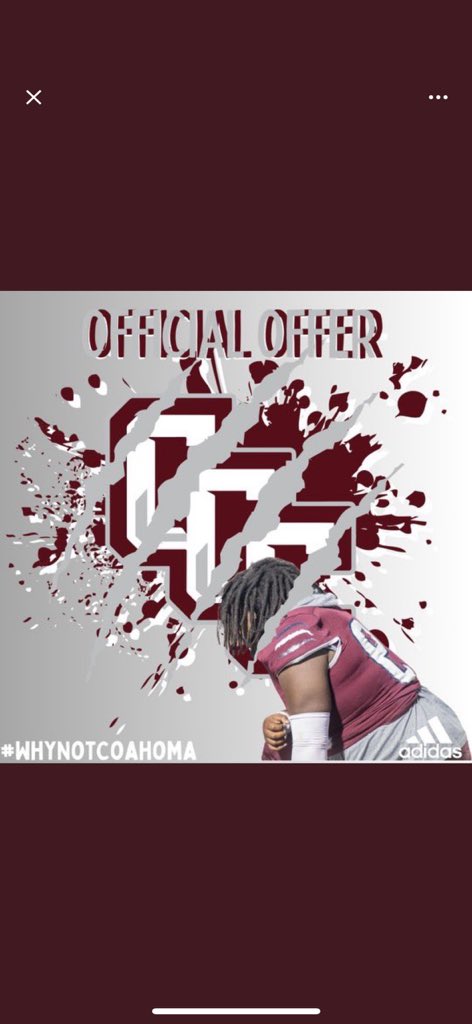 #AGTG 🙏🏽 after a great conversation with <a href="/_CoachJohnsonJr/">COACH T</a> I am highly honored to say that I have received my first offer🙏🏽#whynotcoahoma <a href="/FairleyQuentin/">Quentin Fairley, Ed.S.</a> <a href="/Coach_Nickols/">Tevin Nickols</a> @coachnelson3089