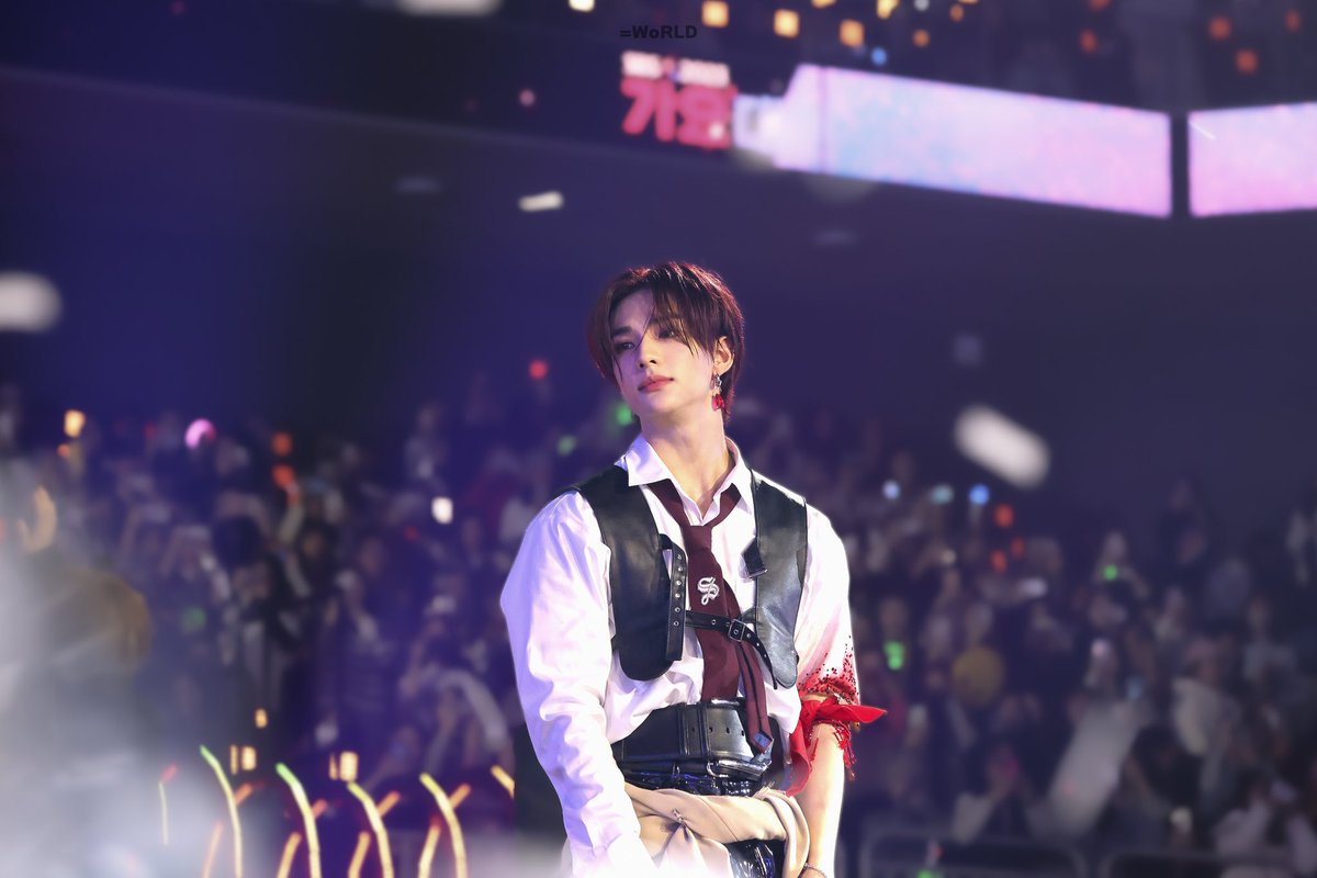 s3ka1changer's tweet photo. ┊         ┊       ┊   ┊    ┊        ┊.⋆˚
┊         ┊       ┊   ┊    ┊        ┊ ˚✧
┊         ┊       ┊   ┊   ˚➶ ｡˚
┊         ┊       ┊
┊         ┊        ☪.
┊         ✱⁭
✧ ⋆⁭ ⁭   ⁭ 
#현진 #Hyunjin 
#StrayKids #스트레이키즈 
#AprilFoolsDay #만우절 https://t.co/Bosrr6e98X