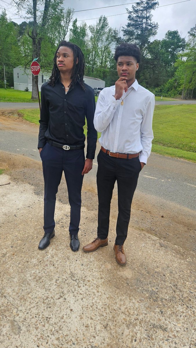 @AntonioShannon_ and @Twonshannon 2 church services today! We visited My church as well as their Dad's church back home in Louisiana!!!! Giving God Time!!! #ShannonTwins 

Easter Sunday #ShannonTwins #GodGetsAllGlory #MoreThanAthletes