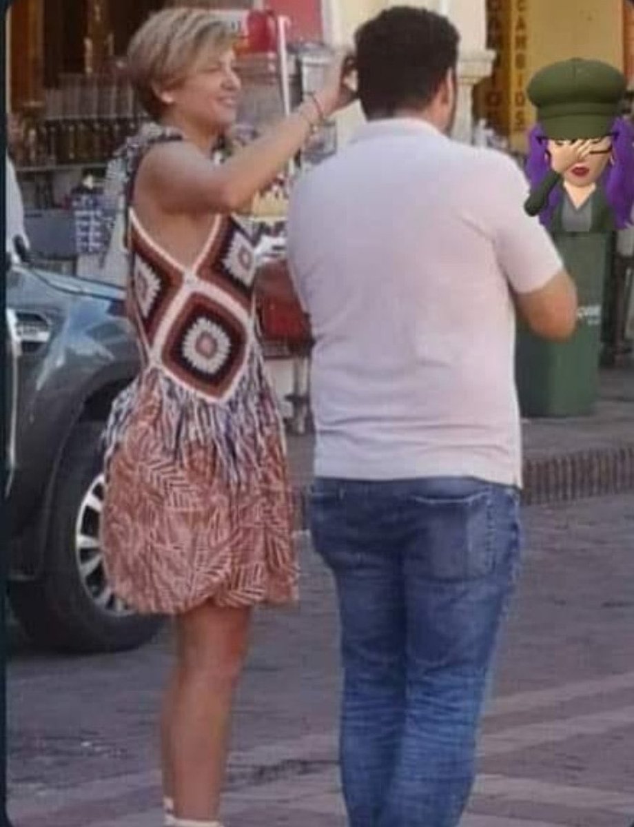 waldoalarconho1's tweet photo. Los vieron en Londres y parece ser que no se quedaron pegados 😂👇 https://t.co/zxzxhK2oug