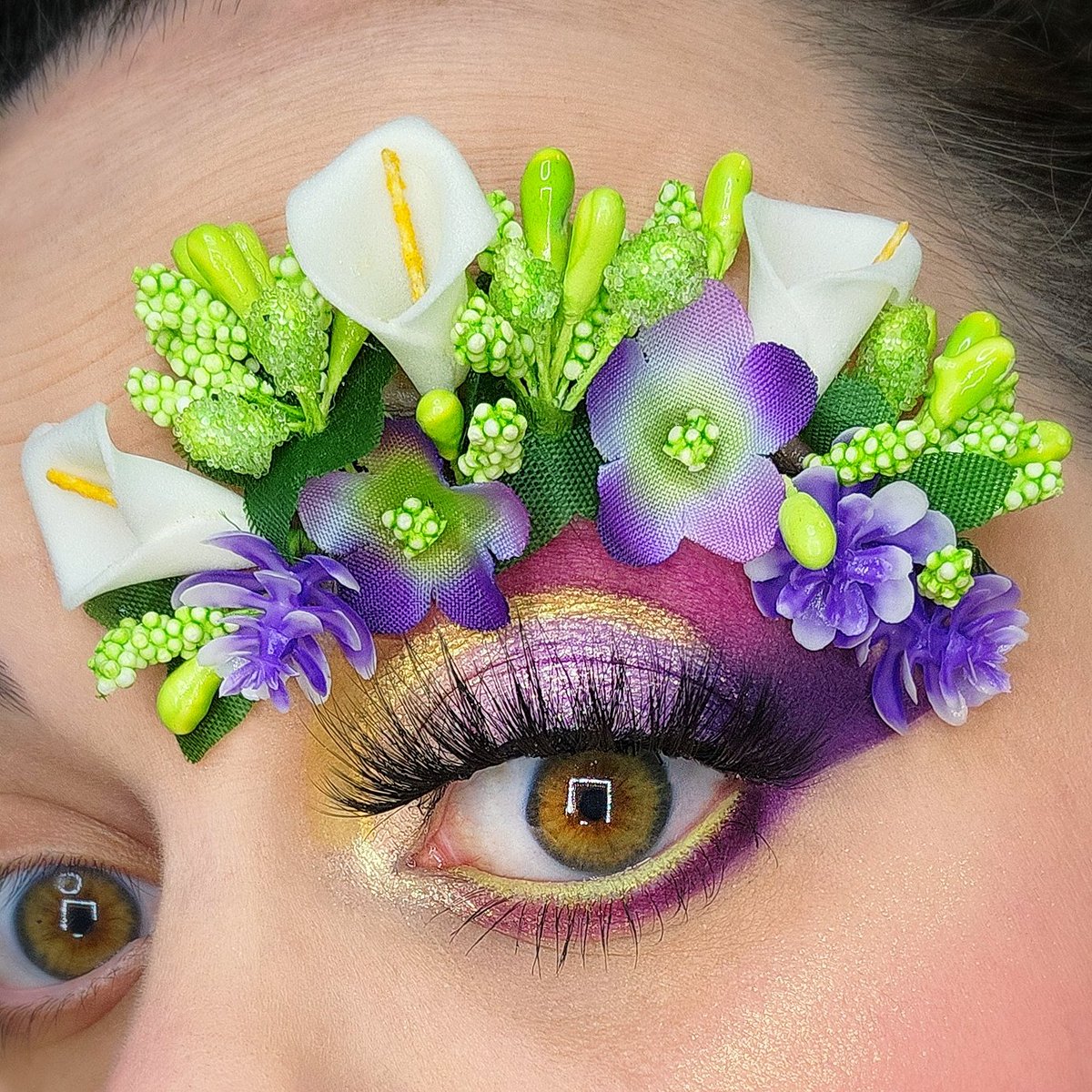 🌼💜 in full bloom 💜🌼
<a href="/Cosmic_Brushes/">Cosmic Brushes</a> Delicious Delights palette, Frosting highlighter trio
<a href="/ColourPopCo/">ColourPop Cosmetics</a> Creme Gel Liner Crssd
<a href="/COVERGIRL/">COVERGIRL</a> Trublend concealer
<a href="/GerardCosmetics/">Gerard Cosmetics™</a> Clean Canvas base
<a href="/ionicosmetics/">ionimakeup</a> Neapolitan cake lash