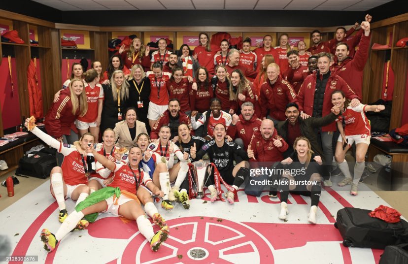 lessirusso_'s tweet photo. this club means the world to me <3 https://t.co/XDtzsxCoGp