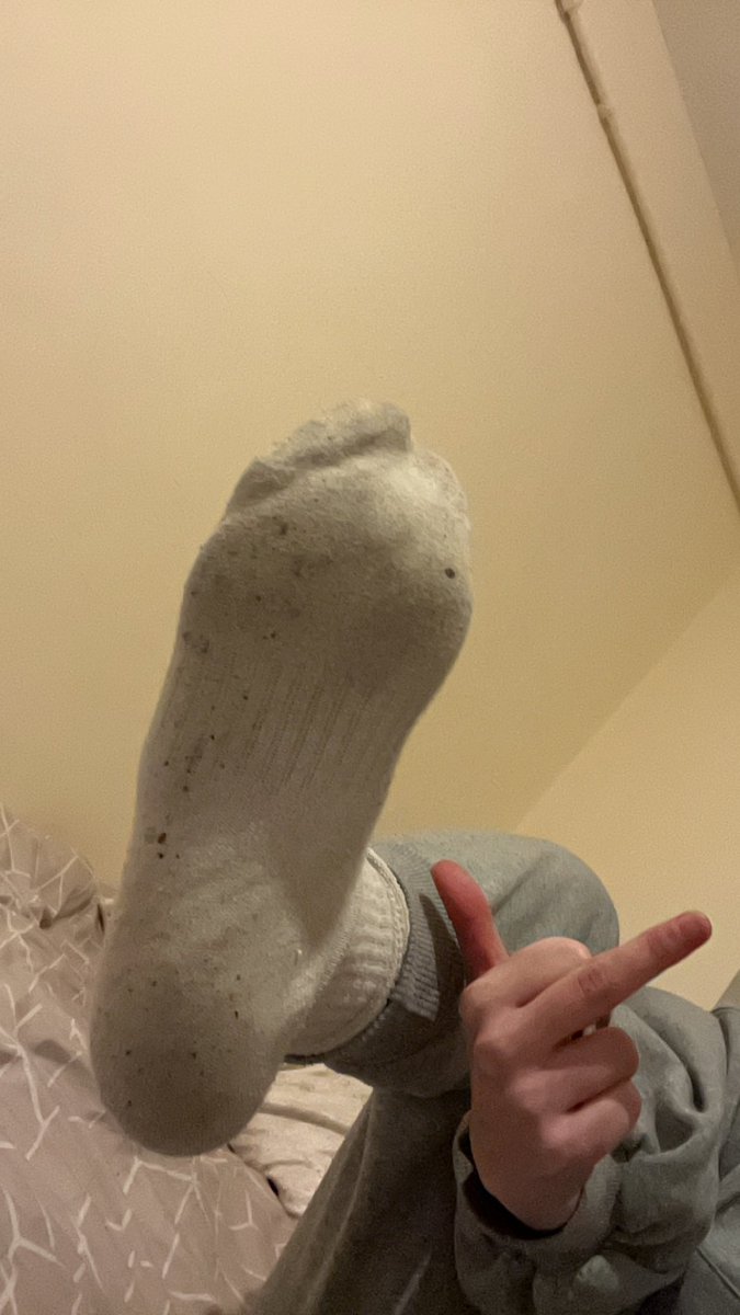 GodddessElla77's tweet photo. Need a sock cleaner 🐶

Findom https://t.co/RKxvgWZZ2d