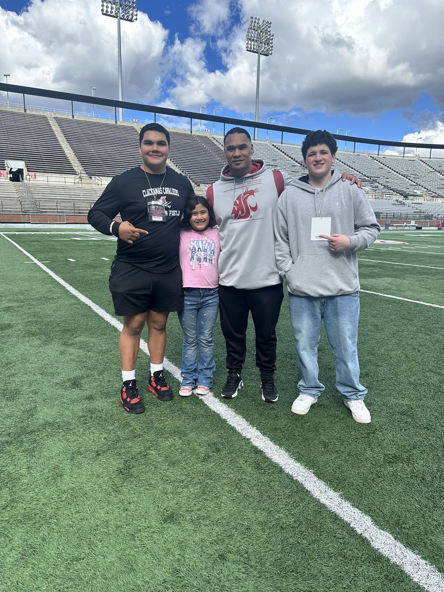 Cweaver55's tweet photo. Thank you @WSUCougarFB for the junior day looking forward to be back! 

@CoachDickert 
@coachholan 
@CoachK2x4 
@tayylorlong 
@PrepRedzoneOR https://t.co/bhV19RPHxq