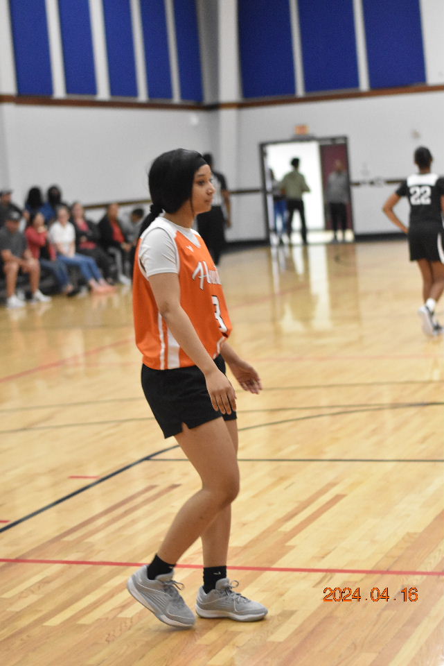 girlzprepreport's tweet photo. Just dropped @bballnation13 Houston Suns Shining and Plenty Of Power #LadysFirstInvitational https://t.co/gt94DhghWx @noonster_22 @JAMIEbuckets3 @DawnRob33177466 @jakailalee1 @ANiyahLHarmon @Power_Basketbal @PGHTexas @PrepGirlsHoops https://t.co/mnkwTQib9H