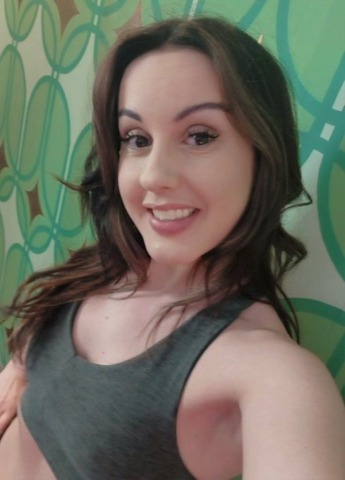 Four years of OnlyFans and I've just had my best EVER month, thanks to all you lot that subscribe, follow