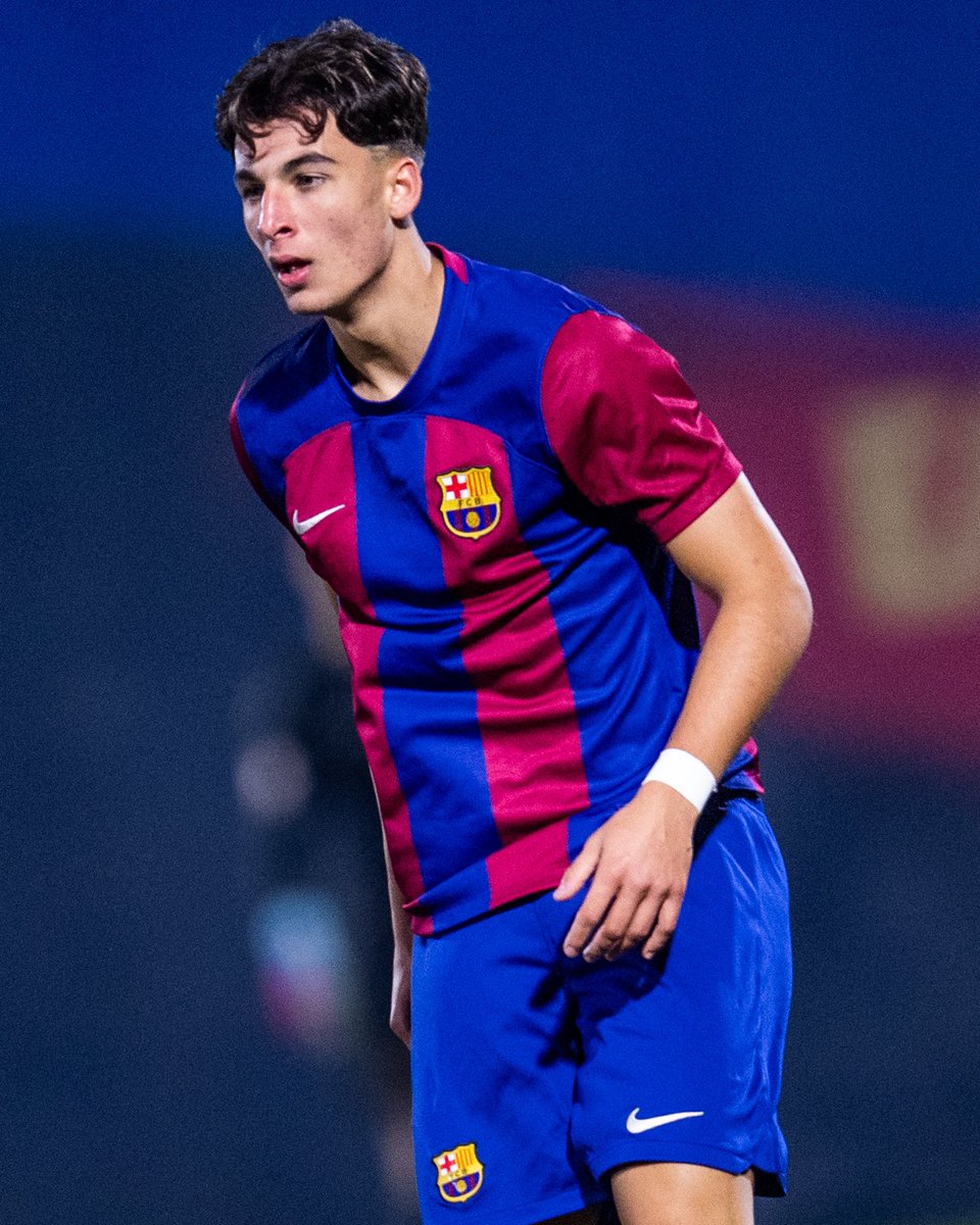 FCBarcelonaB's tweet photo. 🤩 𝐆𝐮𝐢𝐥𝐥𝐞 𝐅𝐞𝐫𝐧𝐚́𝐧𝐝𝐞𝐳 🤩

🤯 𝟏𝟓 𝐚𝐧𝐲𝐬, 𝟗 𝐦𝐞𝐬𝐨𝐬 𝐢 𝟏𝟑 𝐝𝐢𝐞𝐬

💥 Supera Lamine Yamal i es converteix en el jugador més jove en debutar amb el Barça Atlètic

👏 Enhorabona, Guille!

💙 𝐌𝐀𝐃𝐄 𝐈𝐍 𝐋𝐀 𝐌𝐀𝐒𝐈𝐀 ❤️ https://t.co/UrLoQptn8b