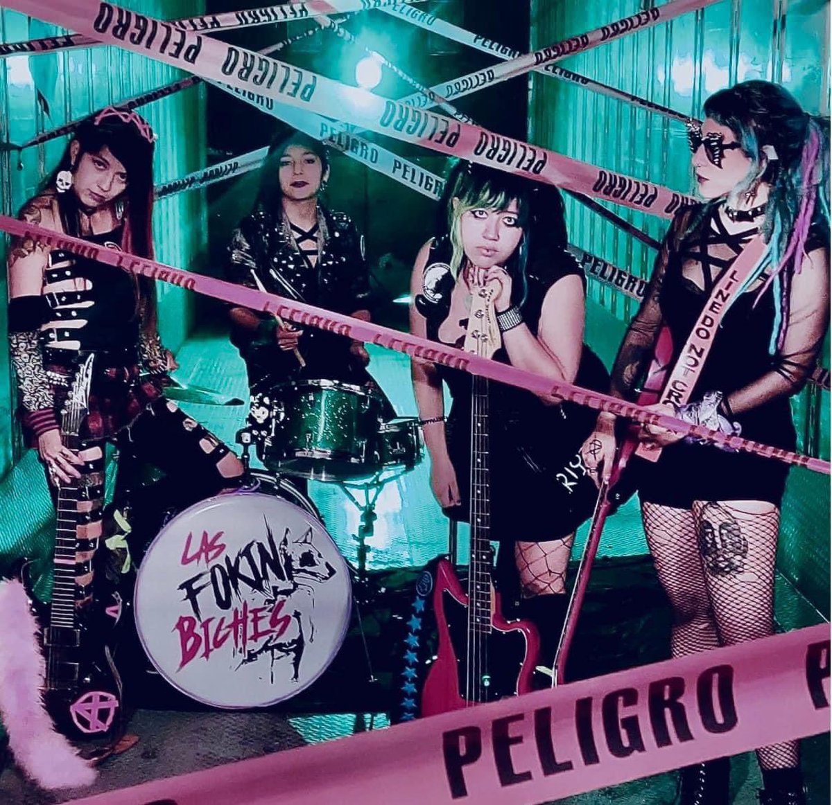 Hoy a las 8:00 pm sale nuestro video 
⚠️PERRAS⚠️

youtu.be/vmKJ1A-6xrs

Te atreves a verlo?

#perras #vinimosaquemarlotodo #SisonlasFormas