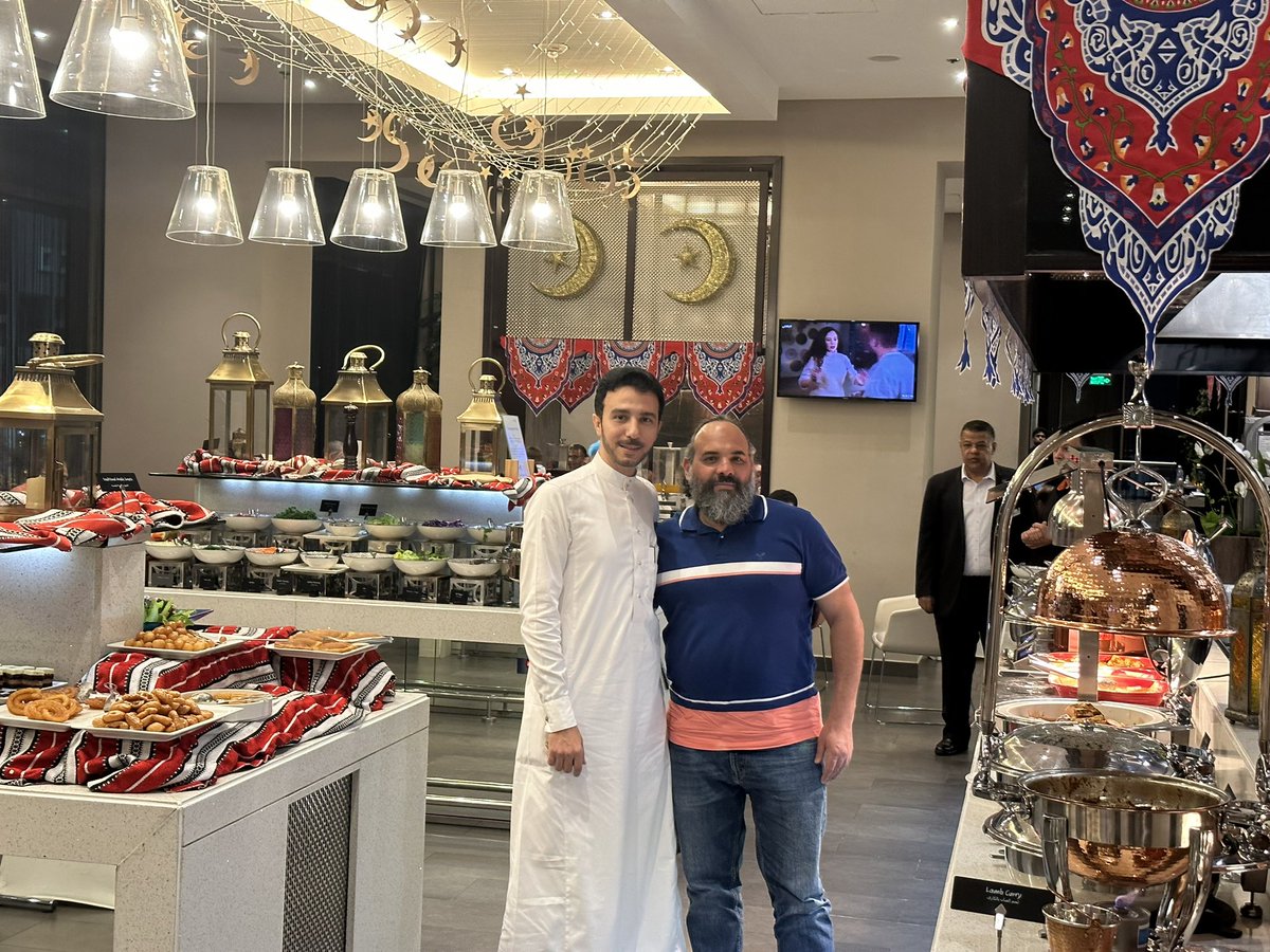 kalmohamady's tweet photo. جانب من الإفطار الرمضاني السنوي بفندق سنترو روتانا #الرياض ، بين أعزائنا من زملاء المهنة من المحاسبين والمديرين الماليين ، ورجال الأعمال، والمحامين ، الشكر موصول لمن أكرمنا بحضوره 🌷@MshhoorAlharthy @hasanbahes
وتقبل الله منا ومنكم صالح الأعمال . 
#رمضان_كريم https://t.co/emzLEcAzWz