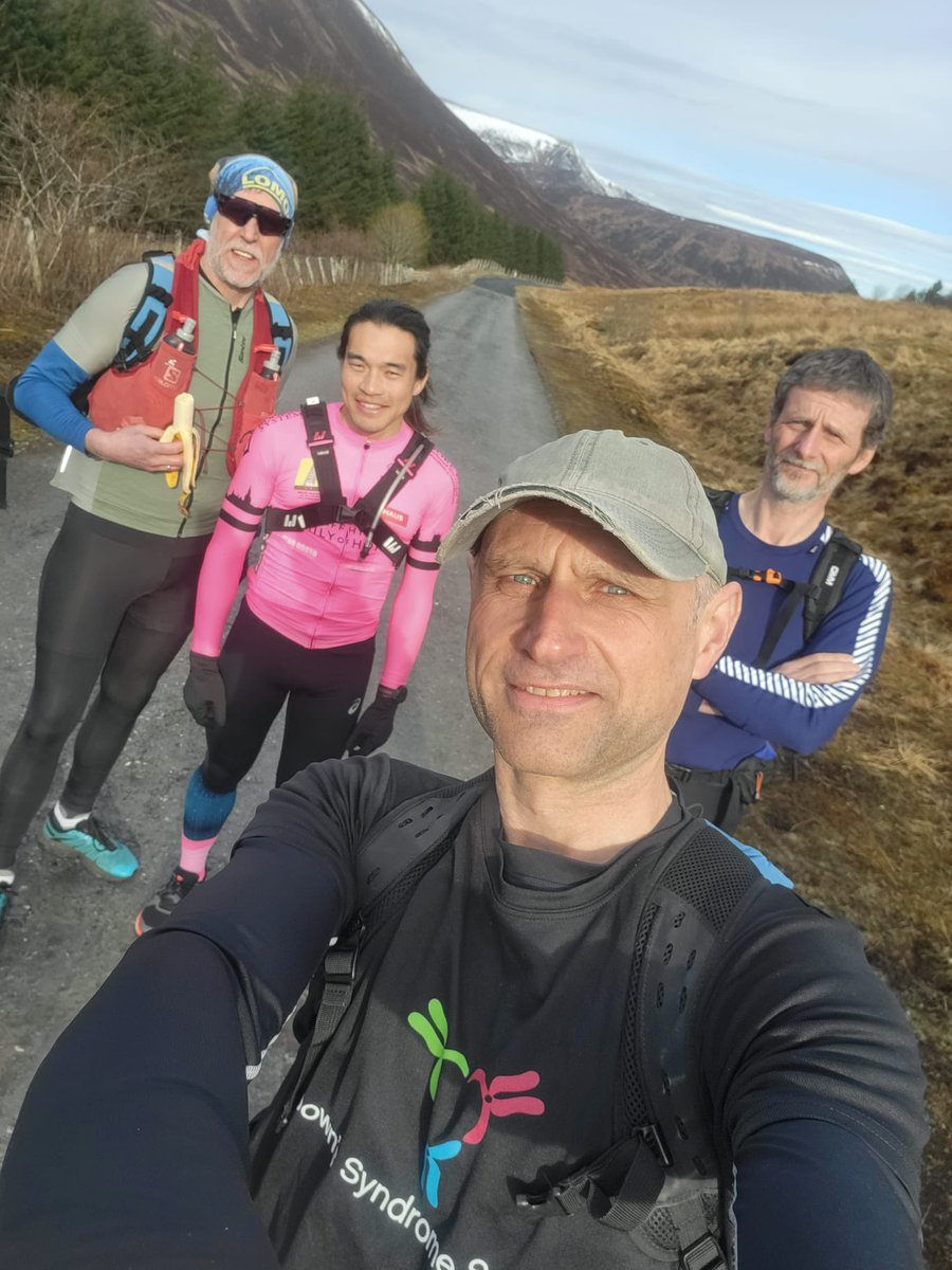 Eddie_DSS's tweet photo. It’s been an incredible #EasterSunday for the #RunAcrossUK legends running from Land’s End to John O’Groats. Today they completed the leg from Perth to Kingussie - total legends! 

We are so grateful @DSScotland and @DSAInfo 🙏🏻💙💛🏔️ https://t.co/JDu7p8LH7F