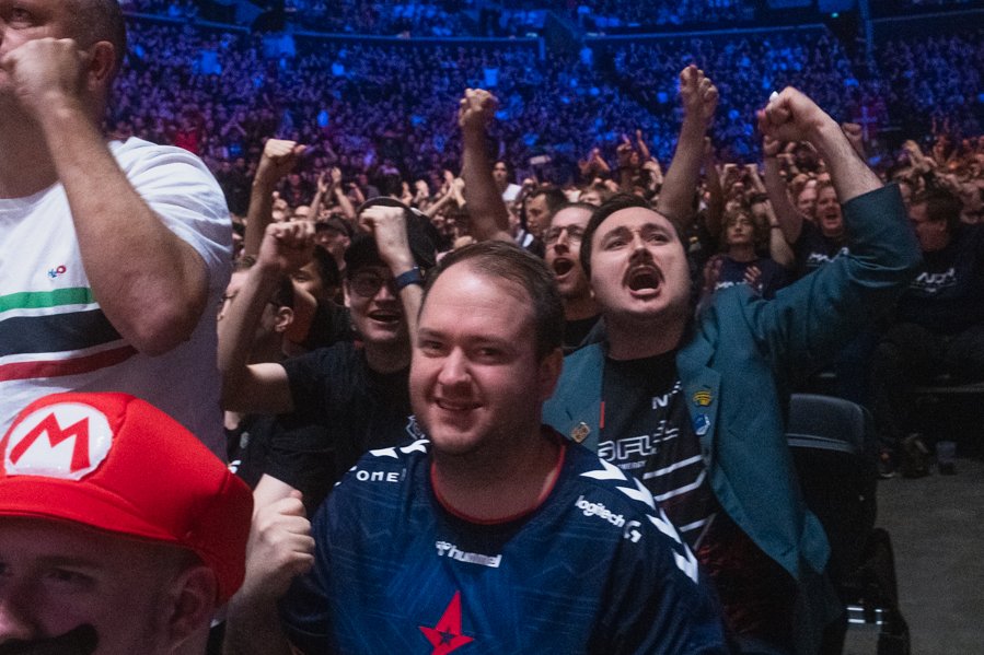 Map 2 <a href="/FaZeEsports/">FaZe Esports</a> hits like a Tank.

#PGLMajor