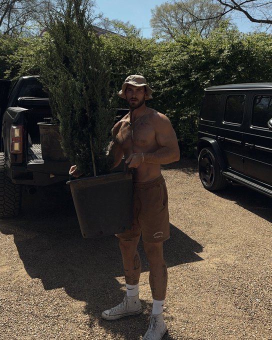 Watch michael ༄'s leaked NSFW photo on TwXstars