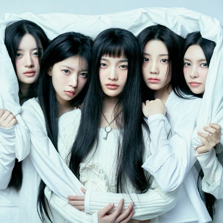 forbabymonster's tweet photo. #BABYMONS7ER now has the Highest Peak of an Album by a 5th Gen Group on US iTunes (#9), surpassing SUPER REAL ME (#16).

#SHEESH_OUT_NOW #베이비몬스터 #BABYMONSTER @YGBABYMONSTER_ https://t.co/kCkzNjtEGd