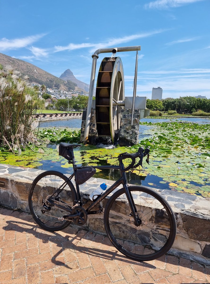 Summer please don't go away.

#Giant #RoadBike #Bicycle #Cycle #CapeTown #Lovecapetown #Instagramcapetown #SouthAfrica