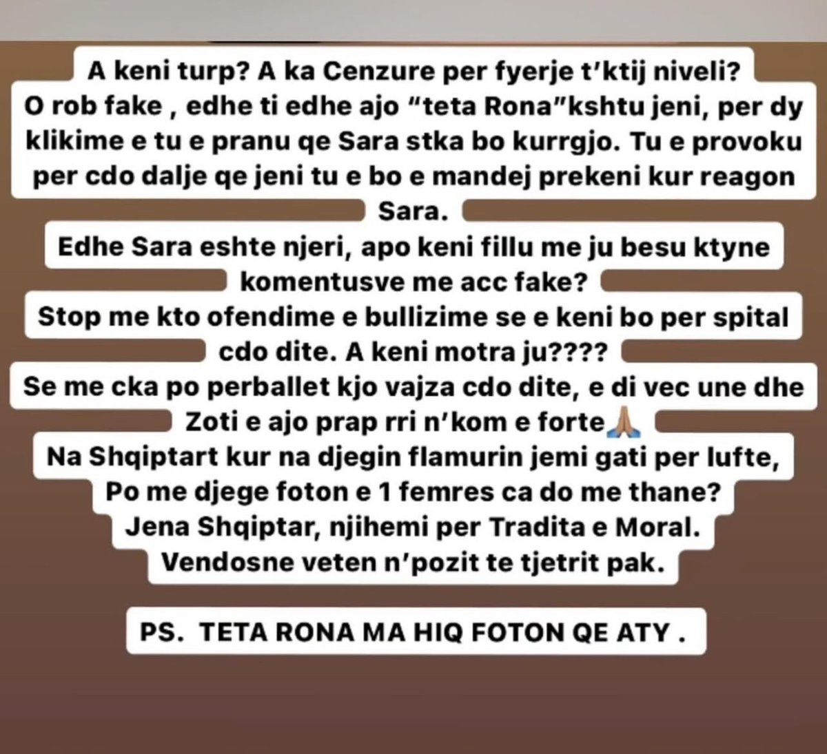 AVerkuj's tweet photo. Paska plas ne kuรงove๐๐ ยดKARMร egziston.Bardhmuti dhe Flutra ๐ฆโฆ.ne edicionin e rradhes #bbval https://t.co/vYJwtbgSjE