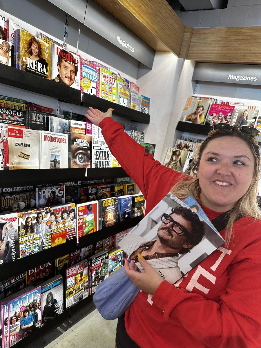 RachelLeishman's tweet image. I found the magazine that @PodroPascal is in