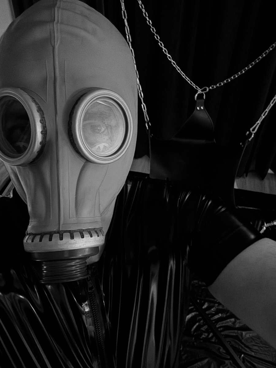 TNrubber's tweet photo. Time for some rubberplay 😈 https://t.co/WK8JxWkI4t