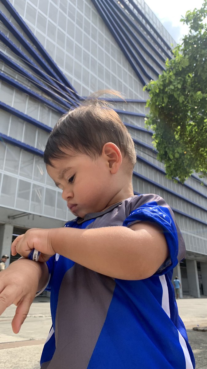 TataGye's tweet photo. DUMP ELÉCTRICO ⚡️💙
🎶 Los Domingos Guayaquil está de fiesta 🎶 @CSEmelec https://t.co/8qRuMpZdEu