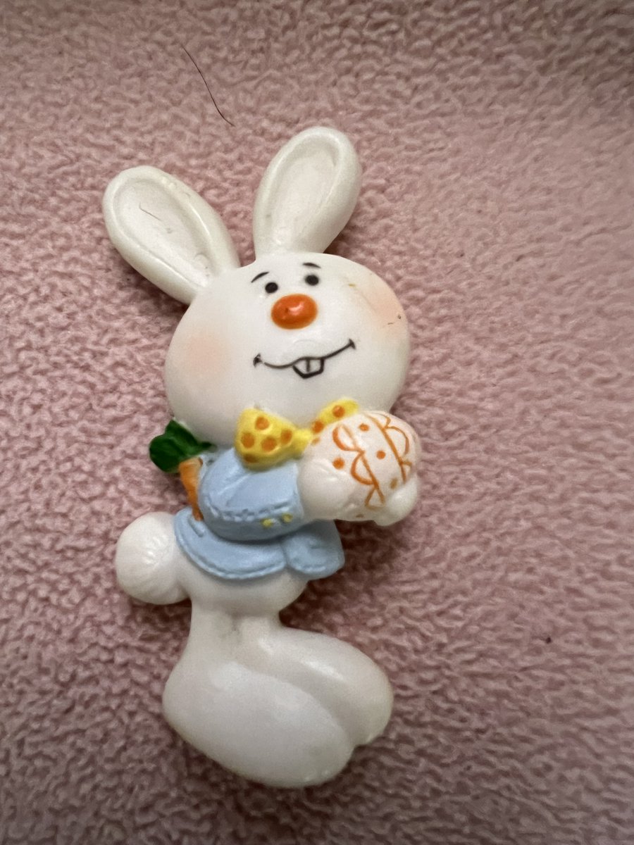Kickin' it oldschool back to the 70s w/ this @Hallmark #BarnabyBunny Easter pin. Still one of my favorite lines Hallmark ever made. I think they should bring it back. 🐰 #HoppyEaster