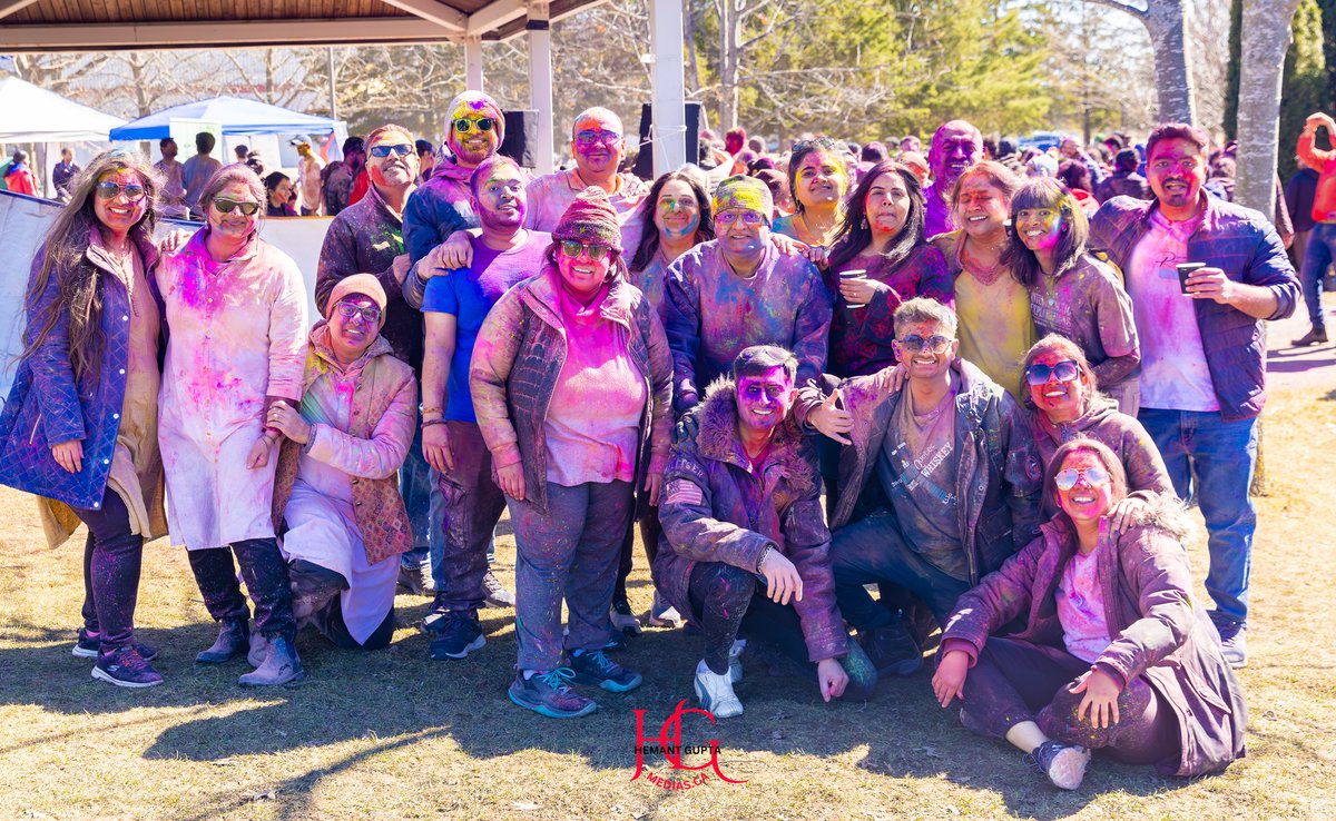 gcaottawa's tweet photo. Little glimpse into the holi celebration by GCA and the most vibrant community of Ottawa. 

#Holi #Holi2024 #colors #culture https://t.co/Cz6rl7TdF1