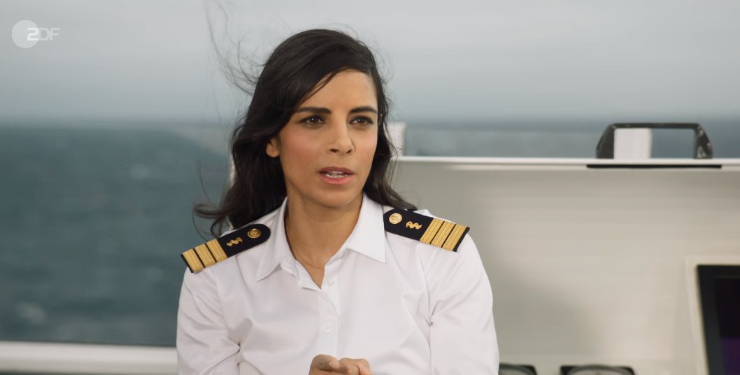 Traumschiff's tweet image. Safety first auf dem #Traumschiff, Teil 55:
„…kurz vorher war er bei mit im Hospital. Da hätte er schon unbemerkt Schlafmittel einstecken können.“