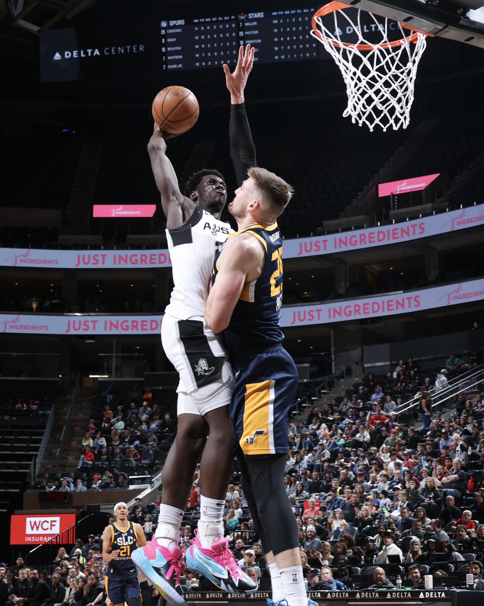 NBA G League tweet media