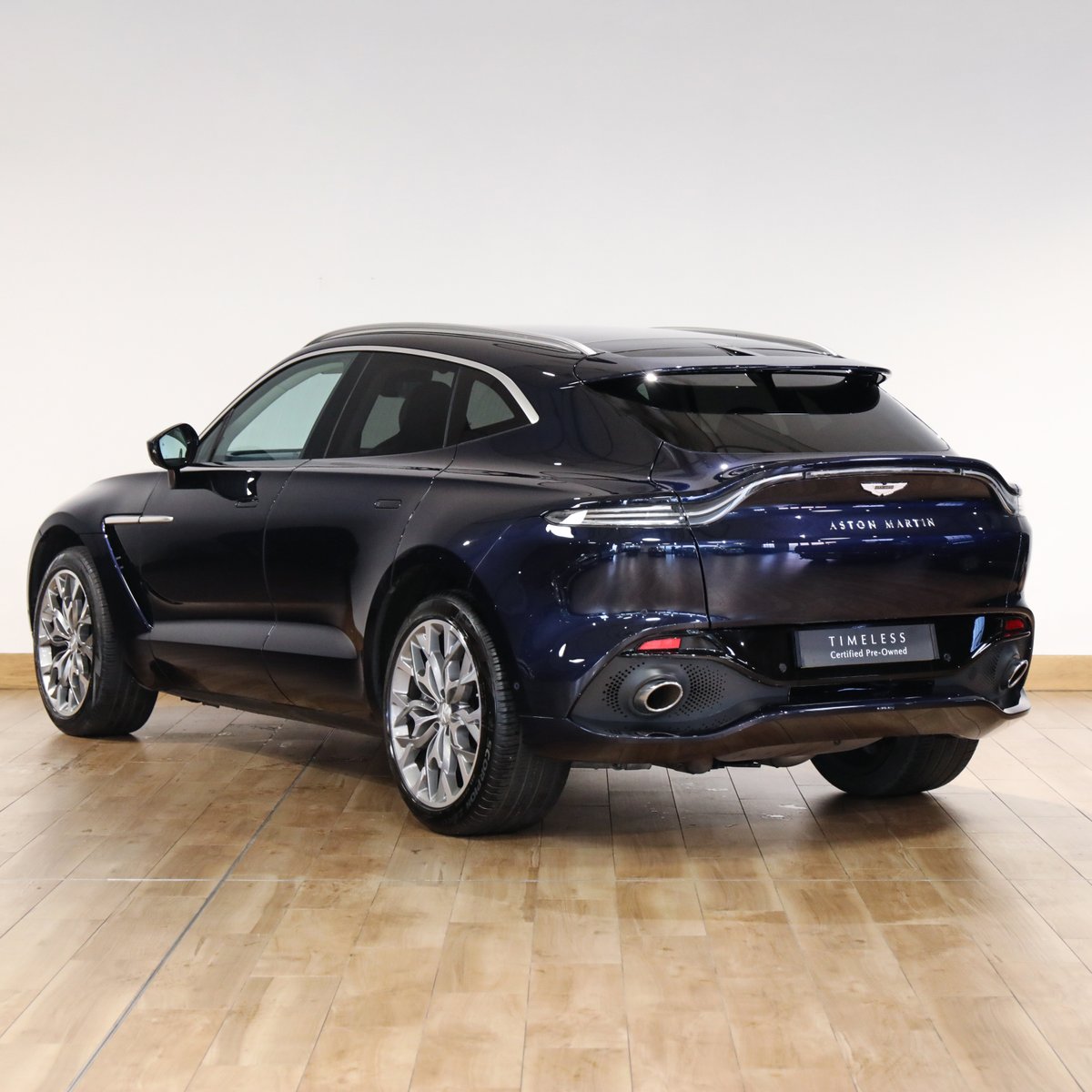 AstonMartinWork's tweet image. Available now:
Timeless Pre-Owned DBX.

The versatility and indulgence expected of a luxury SUV with sports car levels of dynamic performance.

Contact our showroom for more information:
enquiry@astonmartinworks.com
Tel. 01908 610620

#AstonMartin #DBX #Timeless #PreOwned