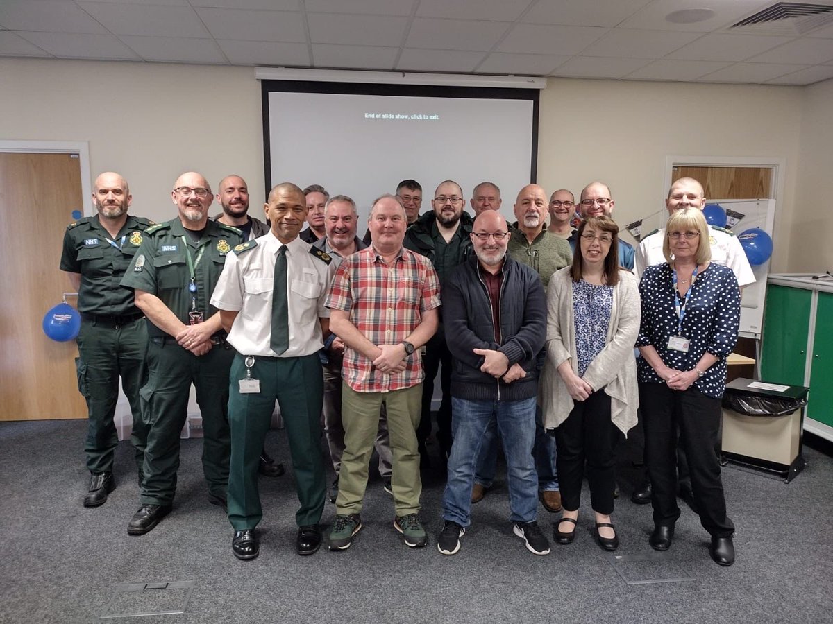 OFFICIALWMAS's tweet photo. After an incredible 37 years in the ambulance service, we’re saying farewell to Community Response Manager, Andy Jeynes.

Current and former colleagues gathered at Hollymoor earlier this week for a big send off and to celebrate his retirement - you’ll be missed, Andy! 💚🚑 https://t.co/WfTvDaj33c