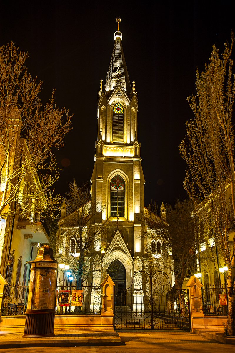 Wishing a peaceful Easter to all! The Lutherans and other congregations held services at the Kirche in #Baku today. Fraülein Anna would take Banine and her sisters to the women's union next door to enjoy 'superb sauerkraut washed down with beer'. Photo credit Eldar Farzaliyev