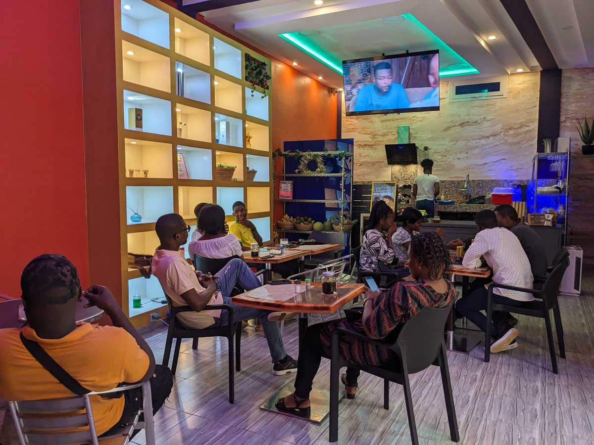 La #tgtwittos en place!!! 
Le DEHA est en train de finir 
On dit ça on dit rien!