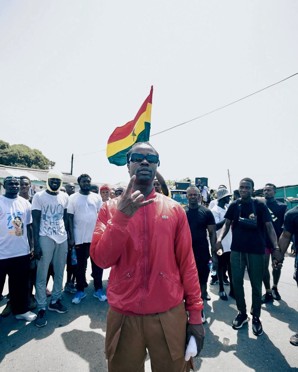 AccraGuyy's tweet photo. Easter Invasion With DarkoVibes (@darkovibes) Happening  Live Tonight From Labadi.🔥 #EasterInvasion https://t.co/IkYgOXwvjG
