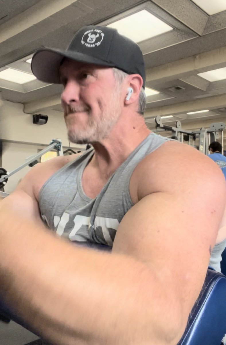 GM! Getting the birthday workout in 💪