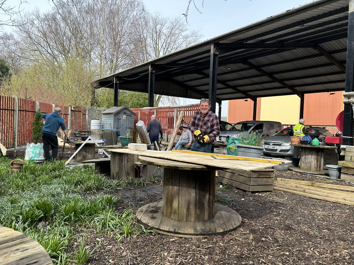 @AstleyRotary and volunteers from @SpinnersMill building an eco greenhouse at the mill we are 200 plastic 2 litre bottles short to finish the roof of if you can help