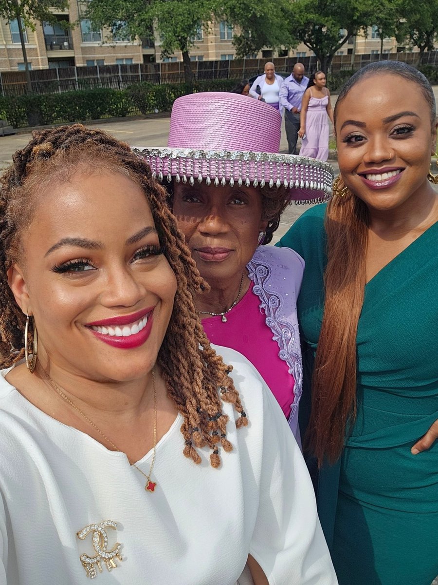 My heart is filled with joy. My sister and I attended worship services with our beloved grandmother. Her love and guidance shine so bright in my life that I am forever grateful. Gosh, I love this little lady! Happy Resurrection Day, everyone 💖
