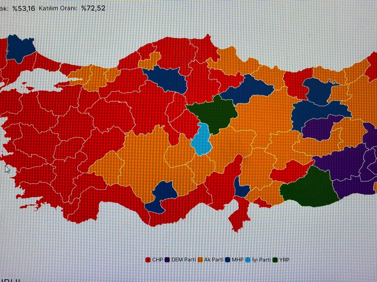 arrogantnugget's tweet photo. Hayatımda seçim haritasının şu halini de gördüm ama bi onu göremedim… https://t.co/9eJ0fgtrcY