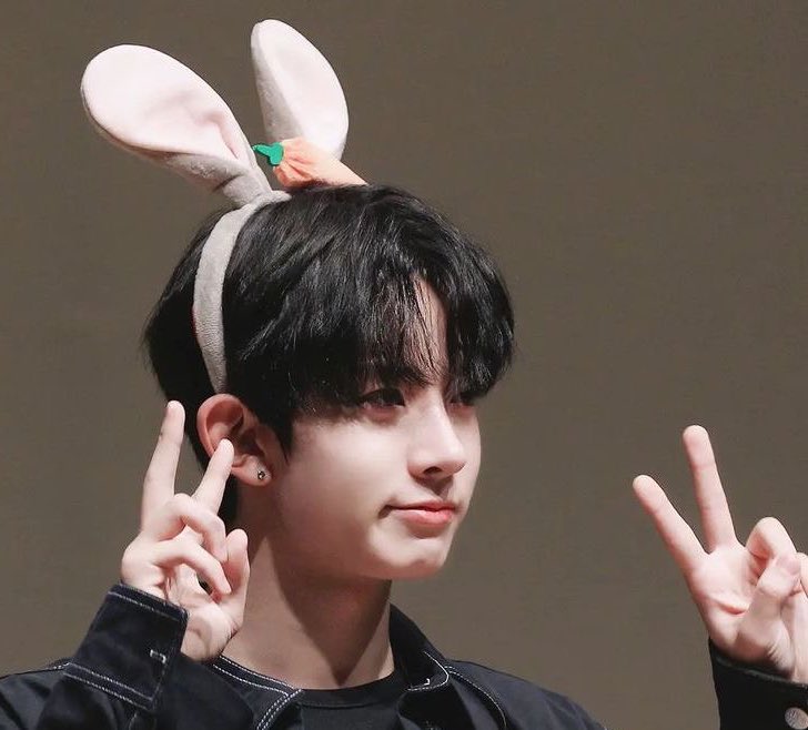 evxnsmelody's tweet image. it’s bunhee day ! ₍⑅ᐢ..ᐢ₎ ♡ ⟢ﾟ｡
ー #희승 #HEESEUNG #엔하이픈 #ENHYPEN