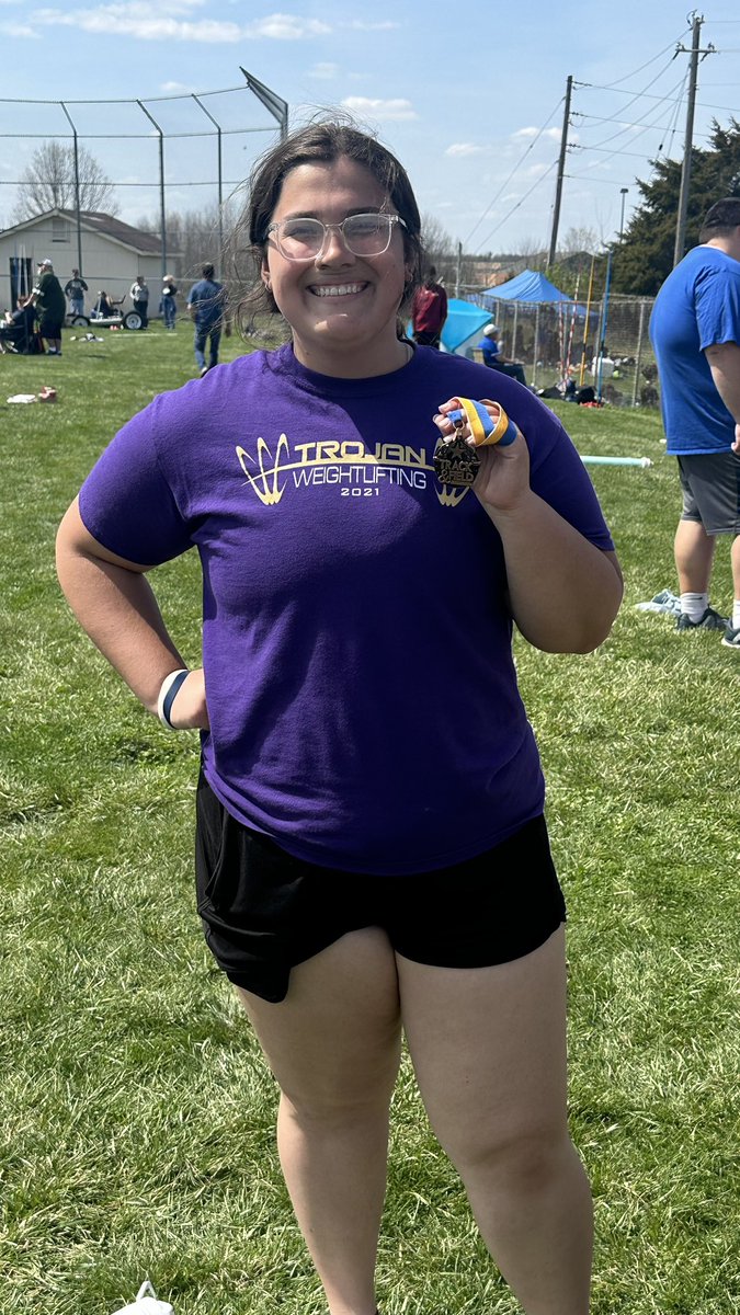 Congrats to our Senior Shot Putter <a href="/BellaSkibinski/">Bella Skibinski</a> for not 1, not 2 but 3 PR’s in 2 days!! 10.12 (FHC) 10.19, 10.32 (Holt) Also for placing 3rd at the Holt invite! Congrats Bella! More in the tank!