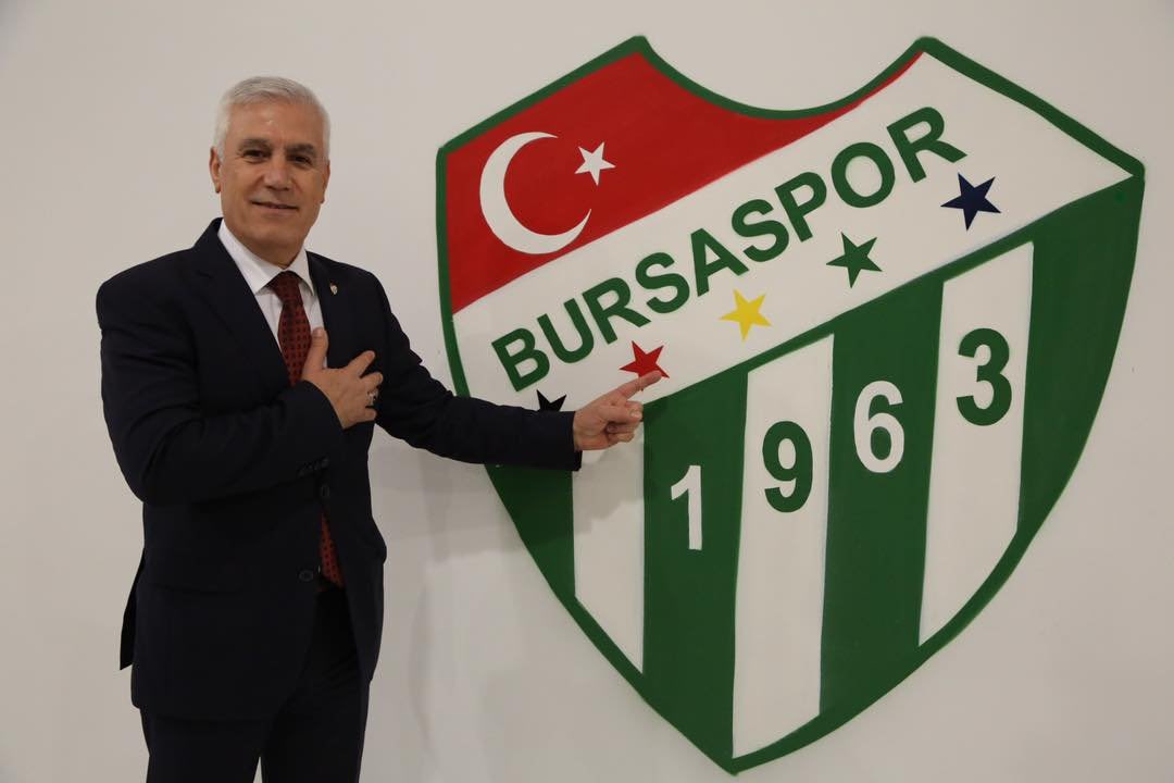 Mustafa Bozbey, Bursa Büyükşehir Belediye Başkanı olarak seçildi. Bursa Büyükşehir Belediyesi 20 sene sonra el değiştirdi. #Bursaspor